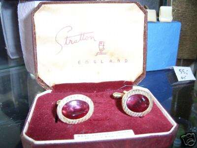 Beautiful Vintage Stratton Cufflinks Oval Shape, Semi Precious Engine Turned Red Stone, Elegant