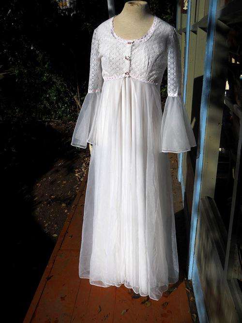 Vintage 2 Piece Wedding Night White Long Chiffon Nightie Empire Style With Lace Top Size 10