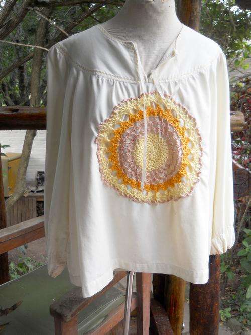 Sweet Handsewn Vintage Gypsy Style Cotton Blouse With Crochet Doilie Front Size 10 -12