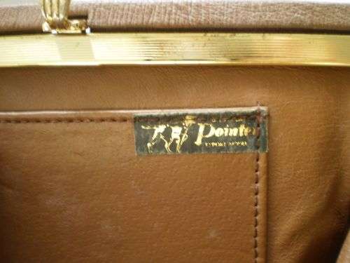Beautiful Pointers Ostrich Genuine Leather 1960s Vintage Clutch excellent condition