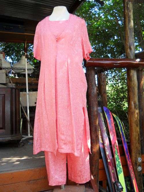 1980s Vintage Three Piece Suit Marlene Dietrich Style in Pink Satin Size 12