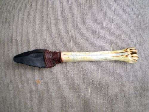 Costume Hand Made Antique Stone Blade Giraffe Bone Handle Collectors Display Knife