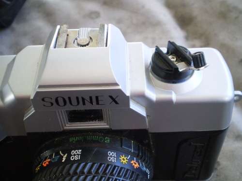 Vintage Sounex Deluxe 1 35mm camera