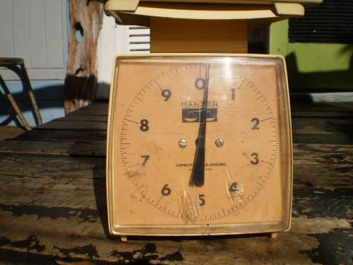 1950s Hansen Kitchen Scale
