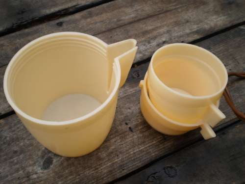 1950s Vintage Car Coffee Maker With Cups and Filter