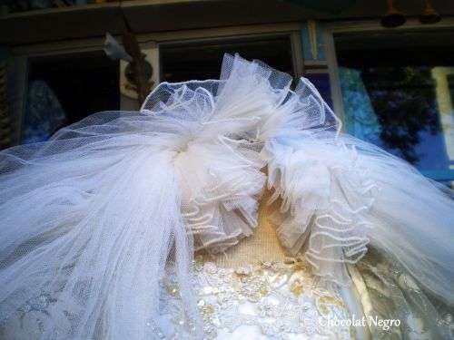 Stunning Vintage Original 1980s Satin And Lace Wedding Dress Train And Veil size 10