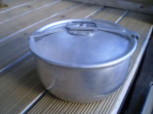 Aluminium Vintage Cooking Pot
