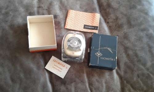 Vintage Agfa Lucimeter S 35mm external film exposure meter complete with box and manual