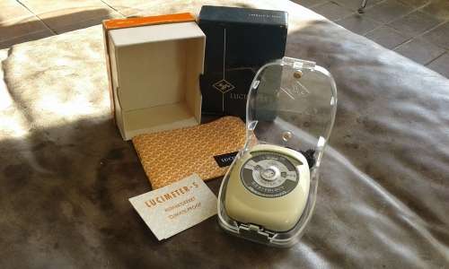 Vintage Agfa Lucimeter S 35mm external film exposure meter complete with box and manual