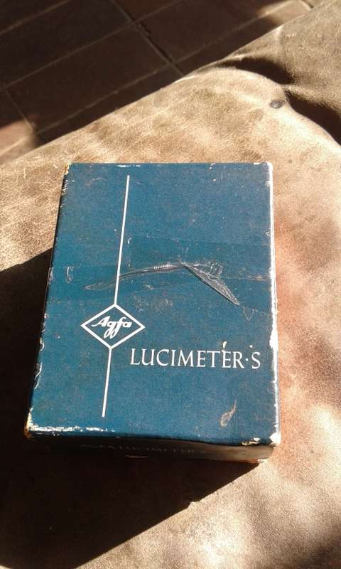 Vintage Agfa Lucimeter S 35mm external film exposure meter complete with box and manual