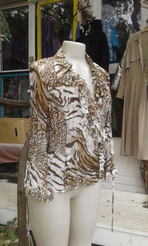 Animal Print Chiffon Blouse By Violet And Claire With Fringe Collar Size 12