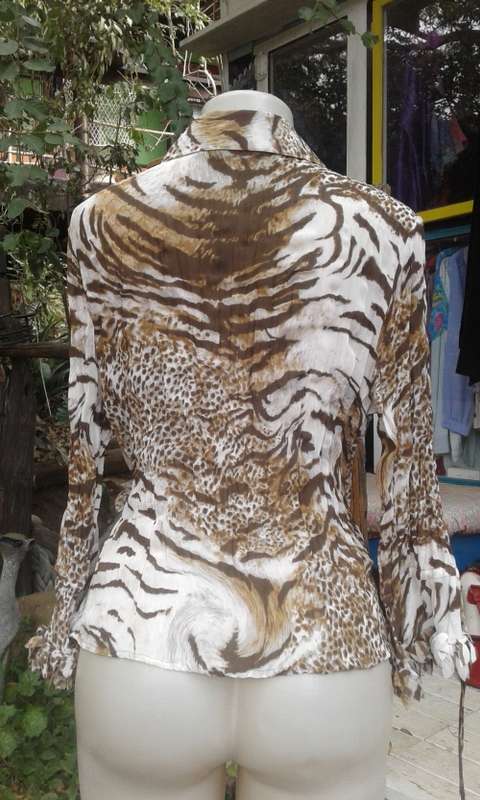 Animal Print Chiffon Blouse By Violet And Claire With Fringe Collar Size 12