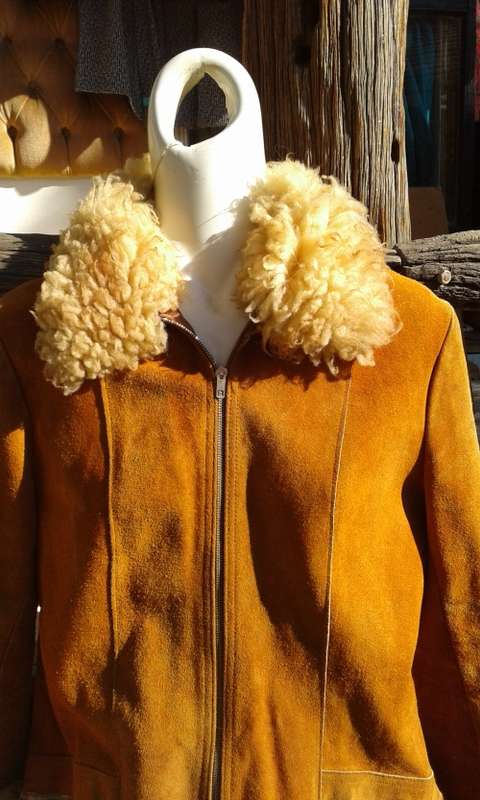 Original 1970s Suede Leather Jacket With Lamb Wool Collar Size 10