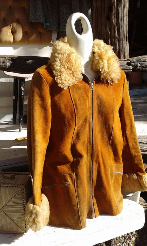 Original 1970s Suede Leather Jacket With Lamb Wool Collar Size 10