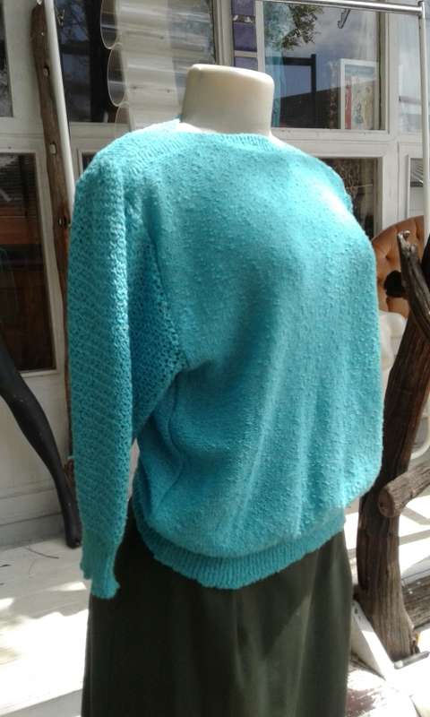 Original 1980s Vintage Turquoise Knit Top Long Sleeves