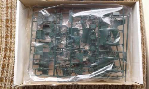 Vintage Heller Bentley 4,5 L Blower Plastic Model Kit Scale 1 to 24 Made In France