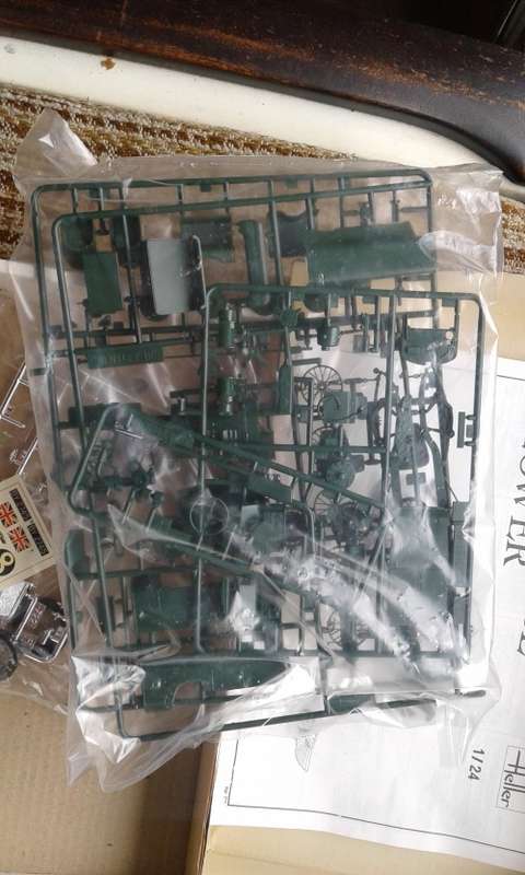 Vintage Heller Bentley 4,5 L Blower Plastic Model Kit Scale 1 to 24 Made In France