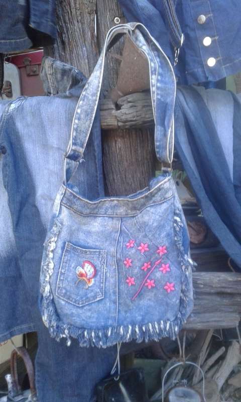 Vintage Embroidered Denim Shoulder Handbag