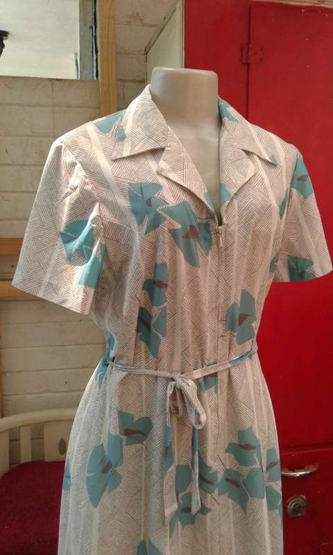 Vintage 1970s Shirt Dress With Turquoise Leaf Pattern By Vintage Label By Appointment Size 18