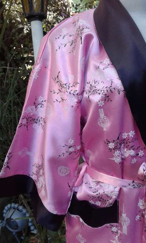 Vintage Reversible Pink And Black Pure Silk Kimono Gown WithCherry Blossom And Dragon Motif Size 14