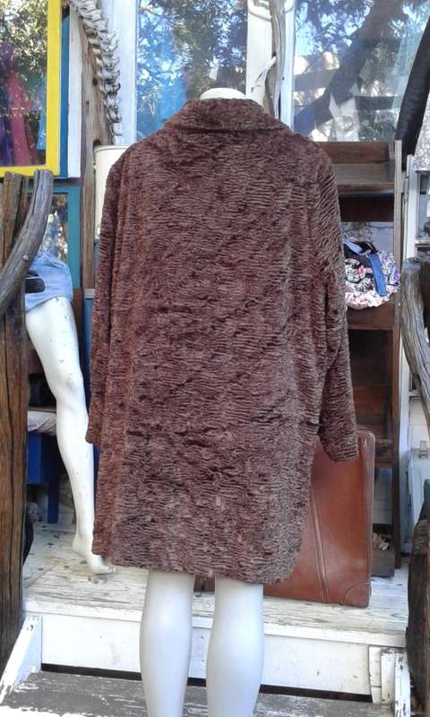 Vintage 1960s Chocolat Brown Karakul Caracul Persian Lamb Fur Coat Size 16 Excellent Condition