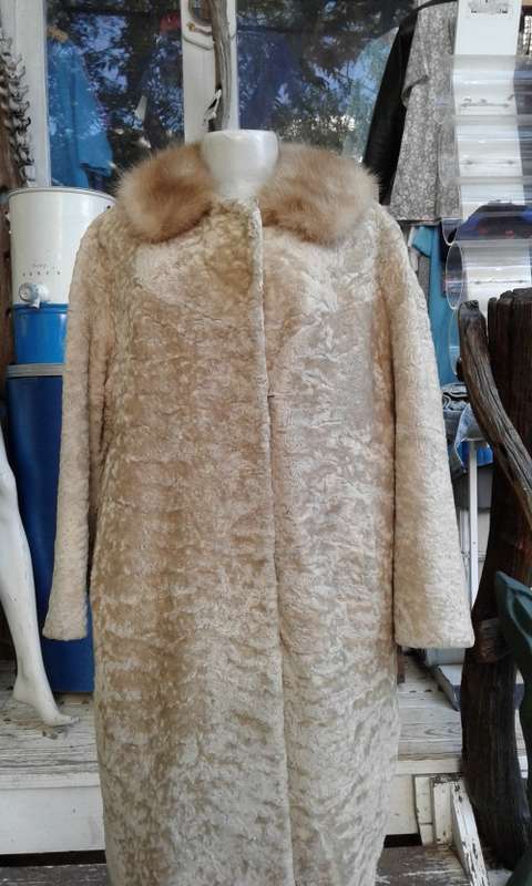 Vintage Original 1960s Golden Persian Lamb Karakul Genuine Fur Coat With Mink Collar Size 14