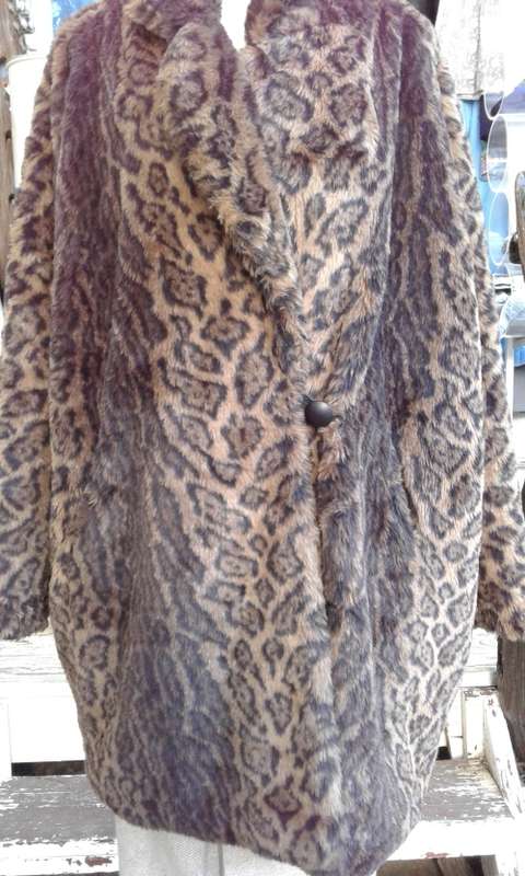 Vintage 1980s Faux Fur Leopard Coat Size 16 to 18