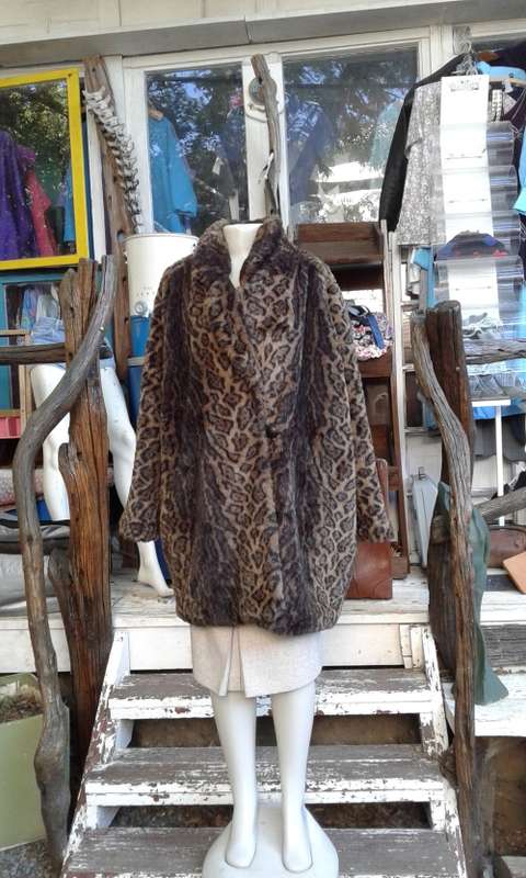 Vintage 1980s Faux Fur Leopard Coat Size 16 to 18
