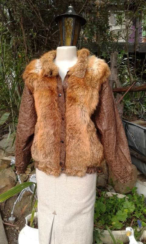 Vintage Soft Nappa Leather Genuine Fox Fur Designer Jacket Bat Sleeves Size 10 Made In Germany