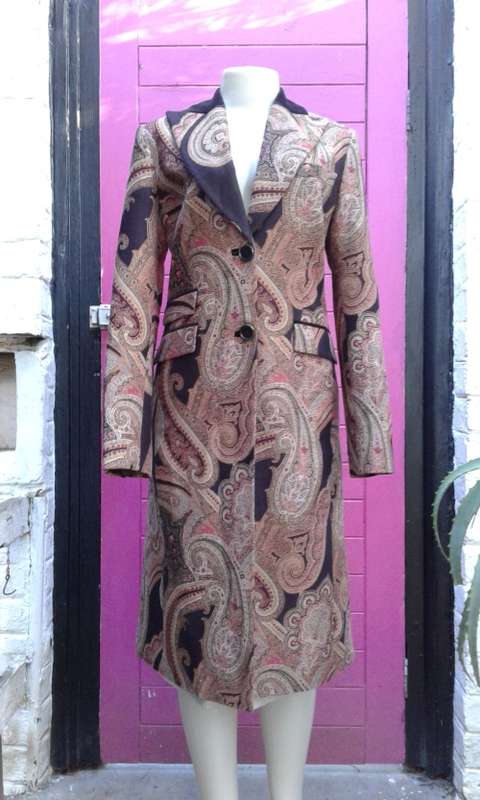 Exquisite Italian Designer  Coat By Etro Milano Paisley Pattern Size 10 Excellent Condition