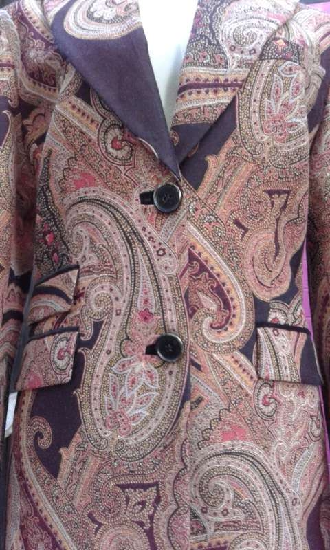 Exquisite Italian Designer  Coat By Etro Milano Paisley Pattern Size 10 Excellent Condition