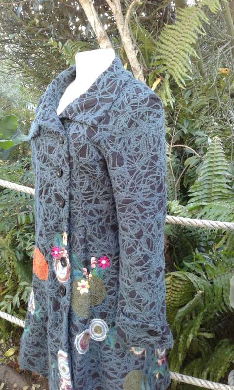 Desigual Green Winter Designer Coat With Flower Embroidery Fiber Art Size 12