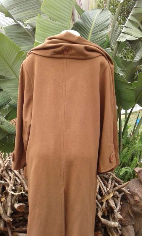 Finest Quality Pure Cashmere Coat With Matching Scarf By Peter Hahn Made In Germany Size 14 to 16