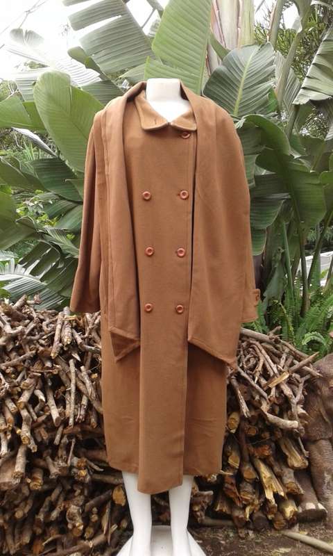 Finest Quality Pure Cashmere Coat With Matching Scarf By Peter Hahn Made In Germany Size 14 to 16