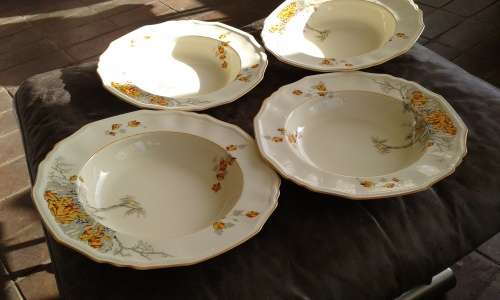 Set Of 5 Rare Alfred Meakin CORALIE Astoria Shape Marigold Soup Plates