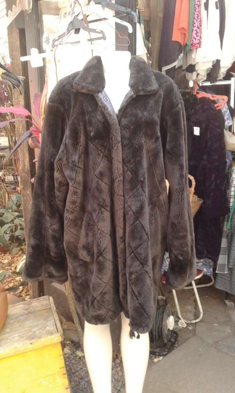 Searle Blatt Studio Chocolate Brown Faux Fur Designer Coat Made In USA Size 14 to 16