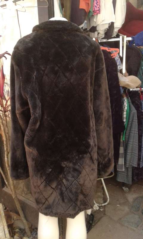 Searle Blatt Studio Chocolate Brown Faux Fur Designer Coat Made In USA Size 14 to 16