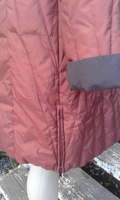 High Quality Down Padded Winter Coat In Burnt Orange With Hòod Super Warm And Comfortable Size 14