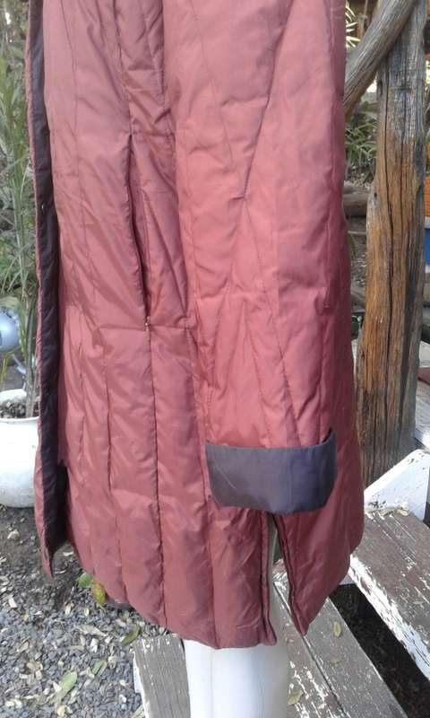 High Quality Down Padded Winter Coat In Burnt Orange With Hòod Super Warm And Comfortable Size 14