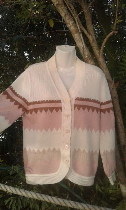 Knitwear Vintage Pink White Striped Knitted Buttoned Wool Cardigan Jersey Size 10 to 12 was listed for 0.00 on 5 Nov at 08 31 by koenigottokars in East London ID 598411916