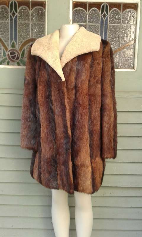 Vintage 1970s Finest Quality Genuine Brown Mink Fur Coat With Sheep Skin Collar Size 16cm