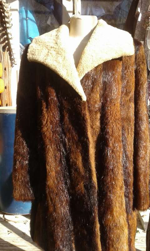 Vintage 1970s Finest Quality Genuine Brown Mink Fur Coat With Sheep Skin Collar Size 16cm
