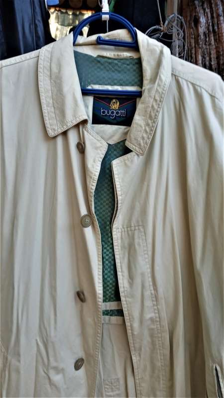 Vintage Original BUGATTI Beige Double Breasted Mens Designer Trench Coat Size L to XL