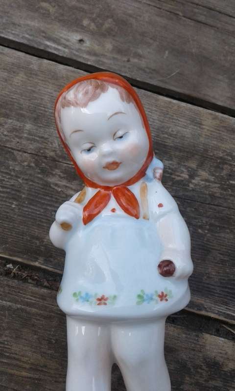 Antique Royal Dux Harvest Girl Porcelain Figurine No.5 Czechoslovakia 14cm Height Marked And Label