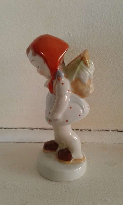 Antique Royal Dux Harvest Girl Porcelain Figurine No.5 Czechoslovakia 14cm Height Marked And Label