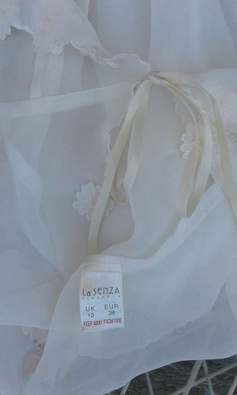 La Senza Lingerie Italian White Chiffon Flower Border Camisole Vest UK Size 10