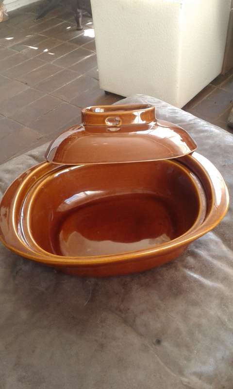 Vintage Large Brown Glazed G.C Ware Stoneware Casserole Cassoulet Bowl With Lid Made In RSA