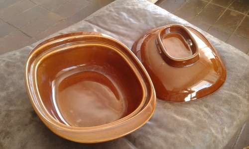 Vintage Large Brown Glazed G.C Ware Stoneware Casserole Cassoulet Bowl With Lid Made In RSA
