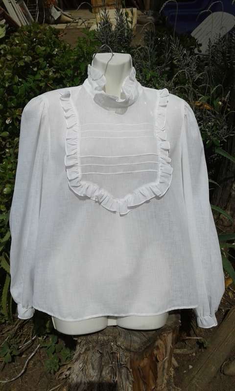 Vintage White Long Sleeved High Ruffled Collar Blouse Shirt Size 14 to 16 Bust 97cm