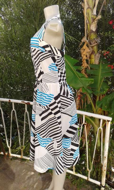 Vintage 1970s Miss Lynn Manhattan Sleeveles Summer Dress Size 16